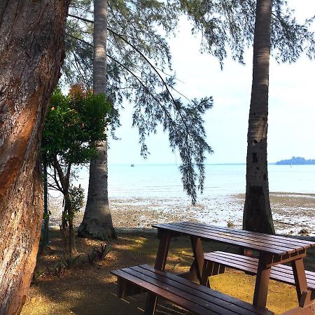 12Haven Stunning Seaside Luxury Villa Pd With Kids Pool Port Dickson Eksteriør billede