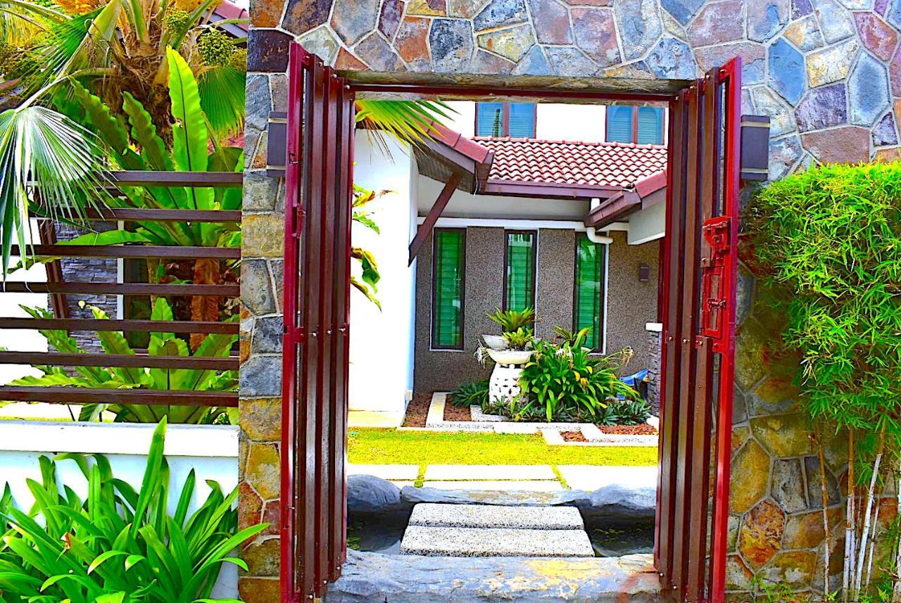 12Haven Stunning Seaside Luxury Villa Pd With Kids Pool Port Dickson Eksteriør billede