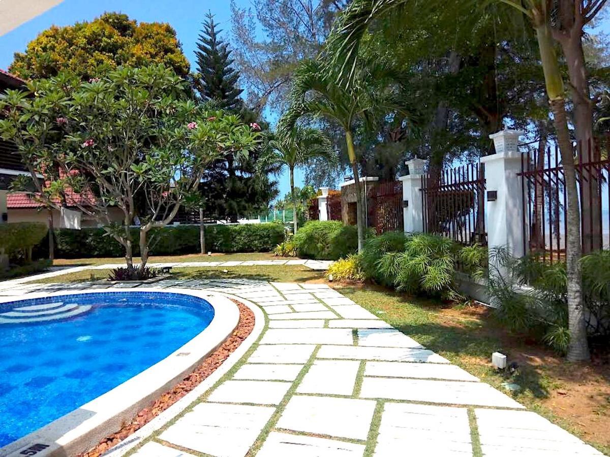 12Haven Stunning Seaside Luxury Villa Pd With Kids Pool Port Dickson Eksteriør billede